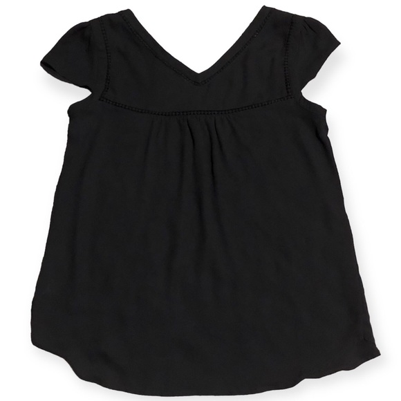 Maeve Anthropologie Solid Black V Neck Flutter Sleeve Eyelet Trim Blouse Size 6 - Picture 2 of 3